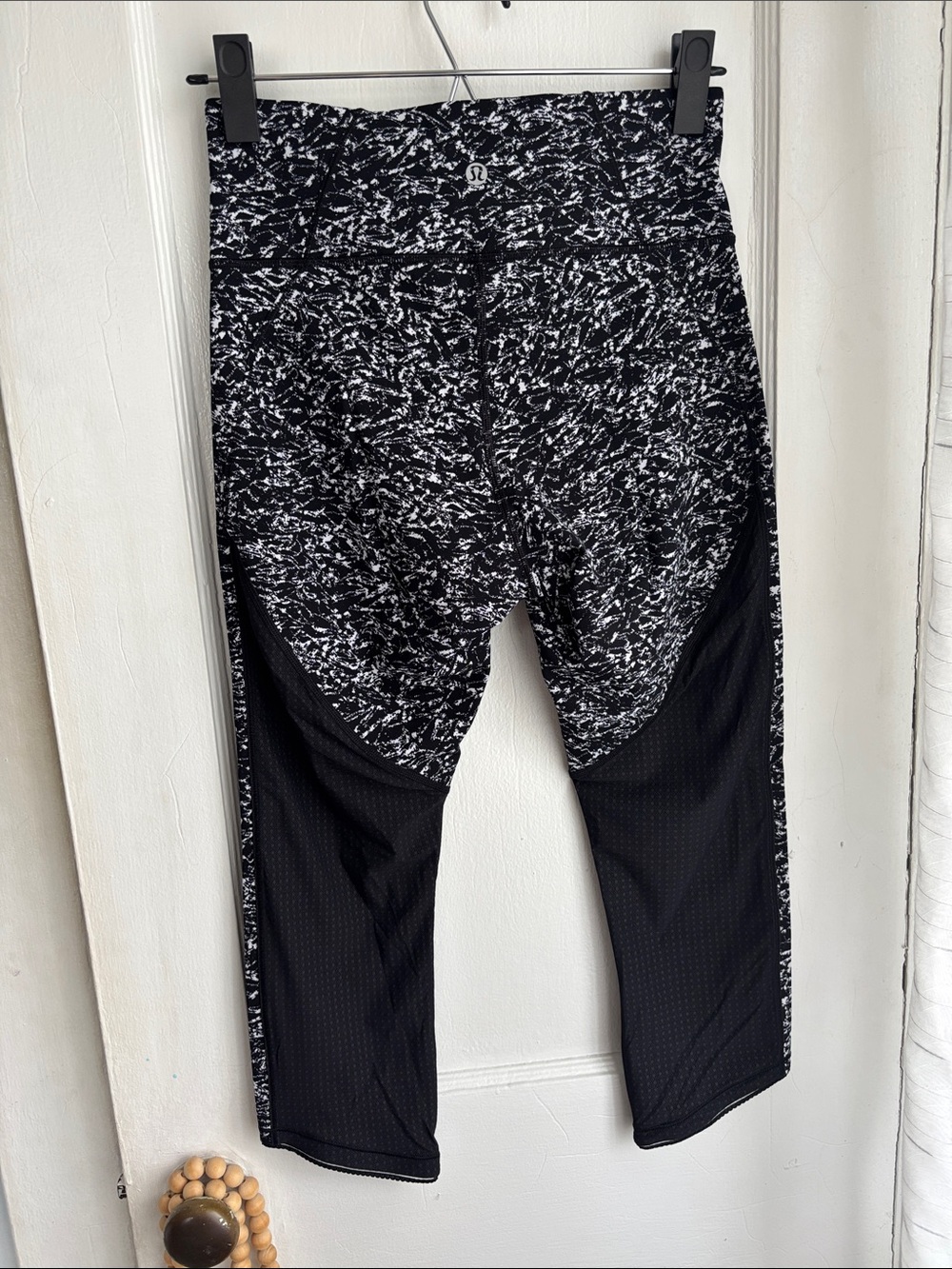 LULULEMON | Cropped Leggings - Picture 2 of 6
